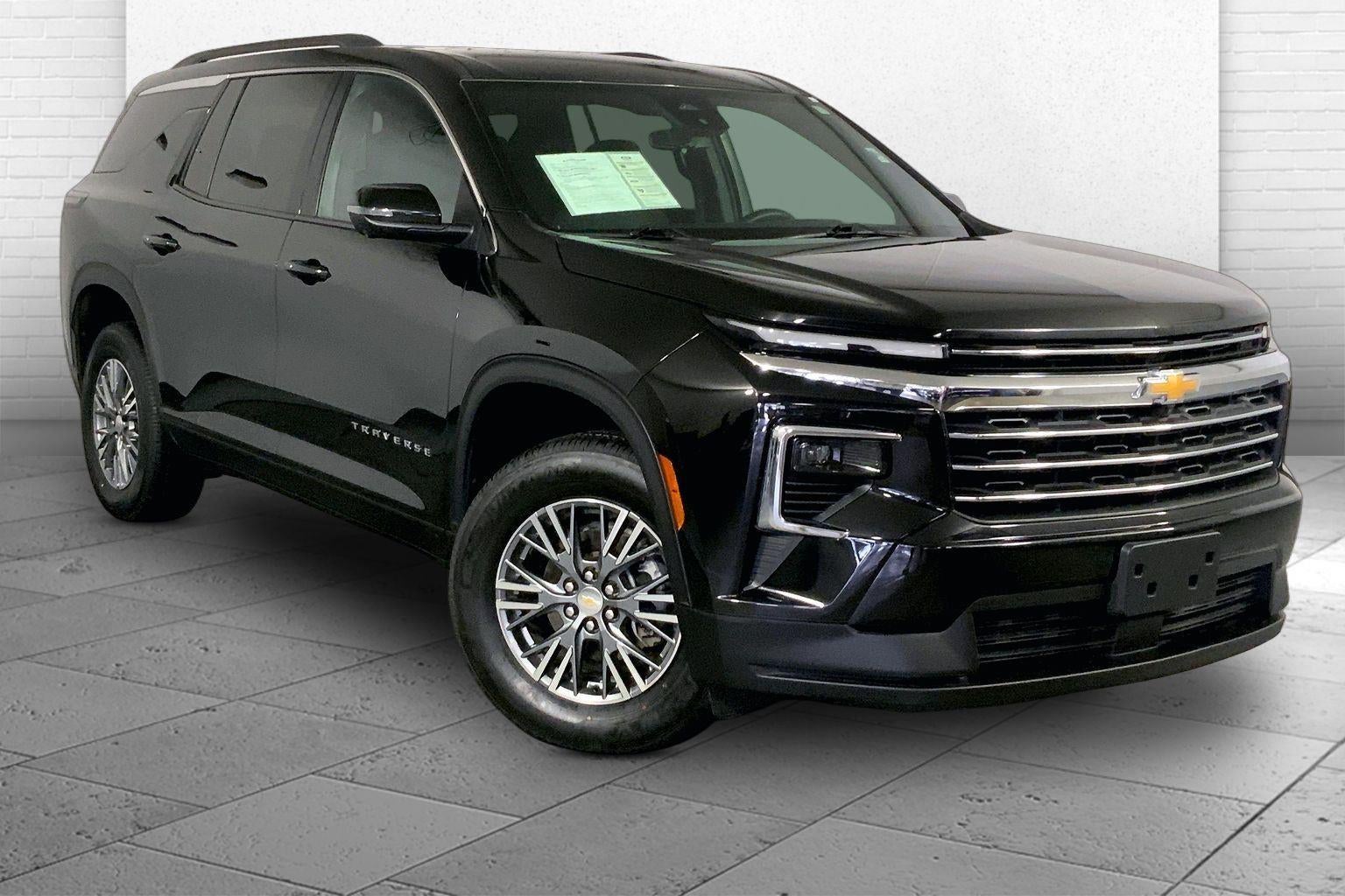 2024 Chevrolet Traverse LT