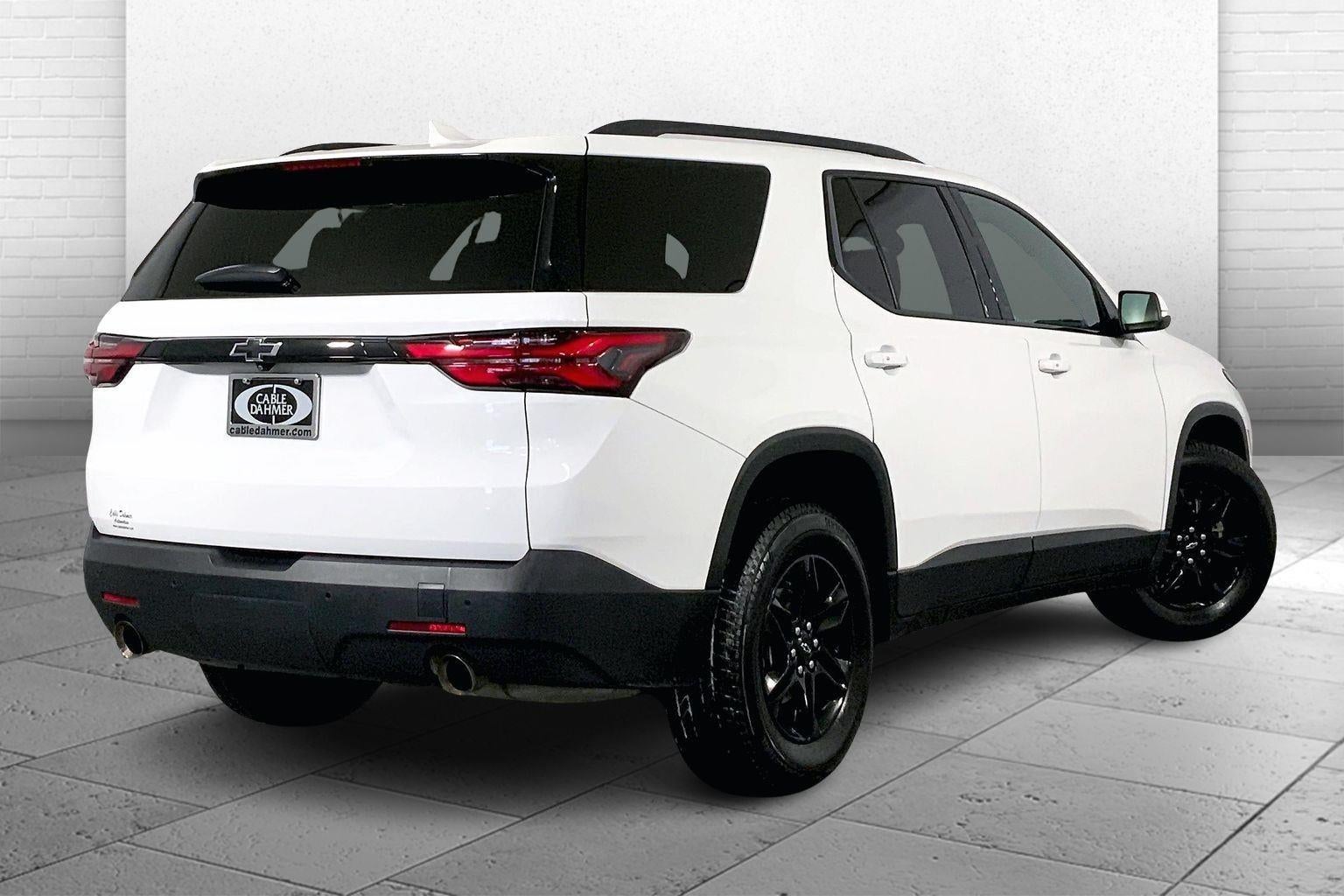 2022 Chevrolet Traverse LT Cloth