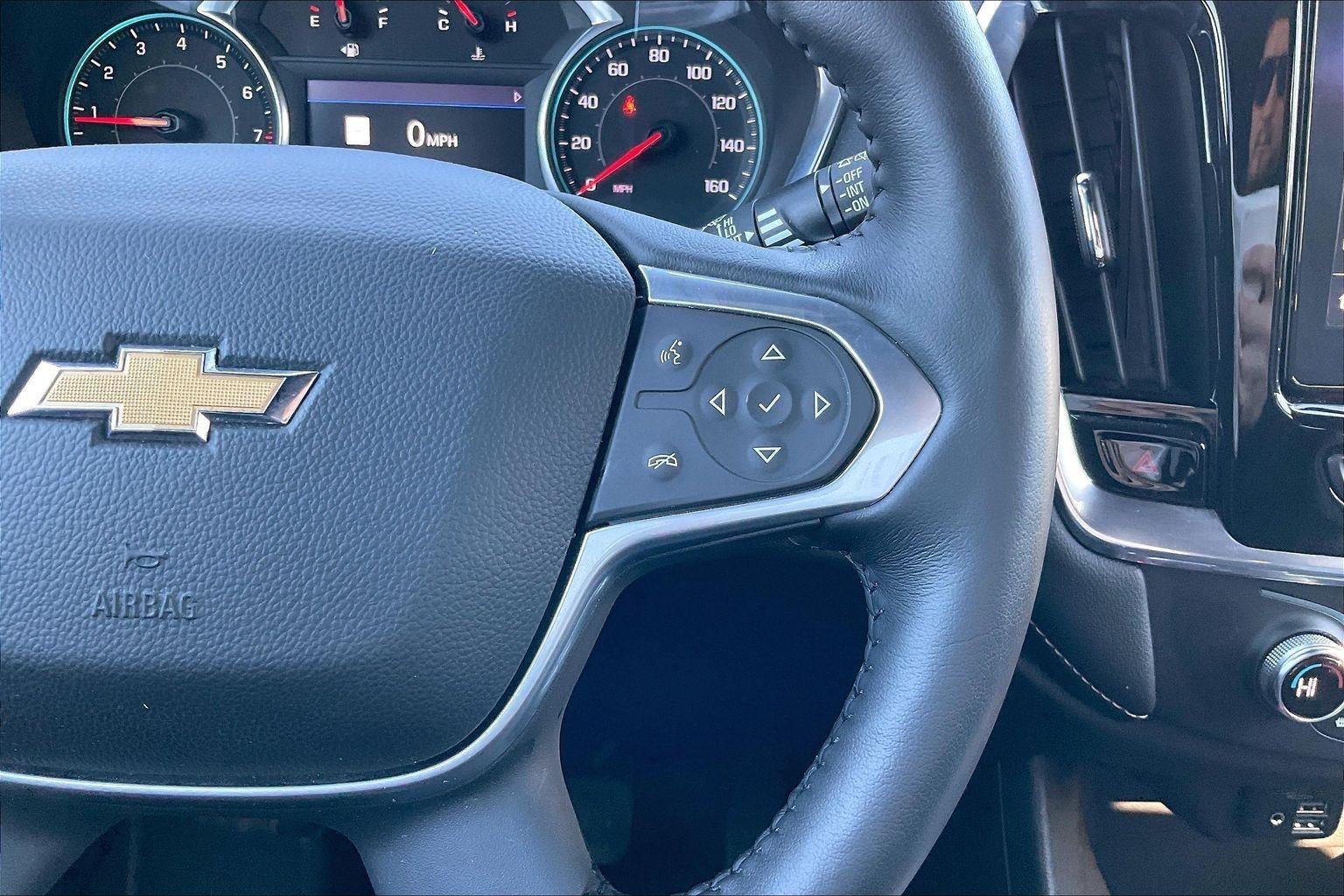 2022 Chevrolet Traverse LT Leather