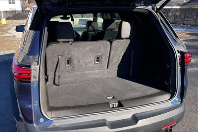 2022 Chevrolet Traverse LT Leather