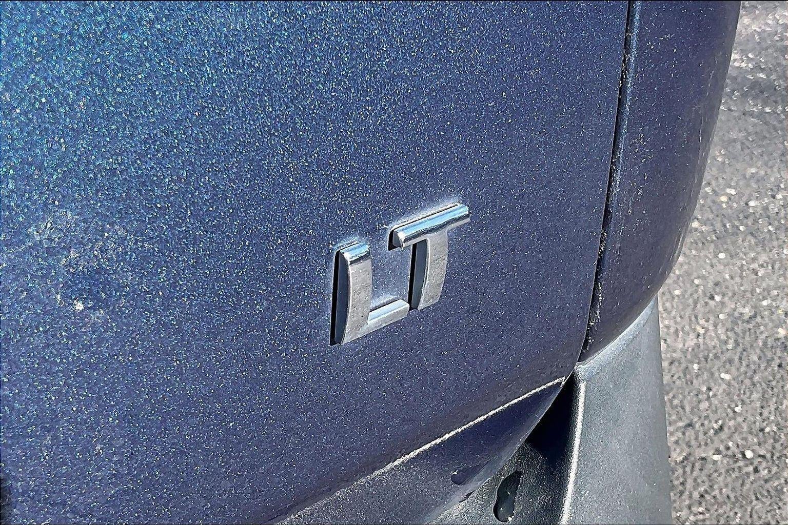 2022 Chevrolet Traverse LT Leather