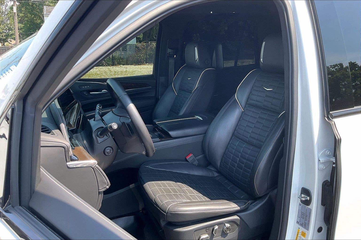 2024 Cadillac Escalade Sport Platinum