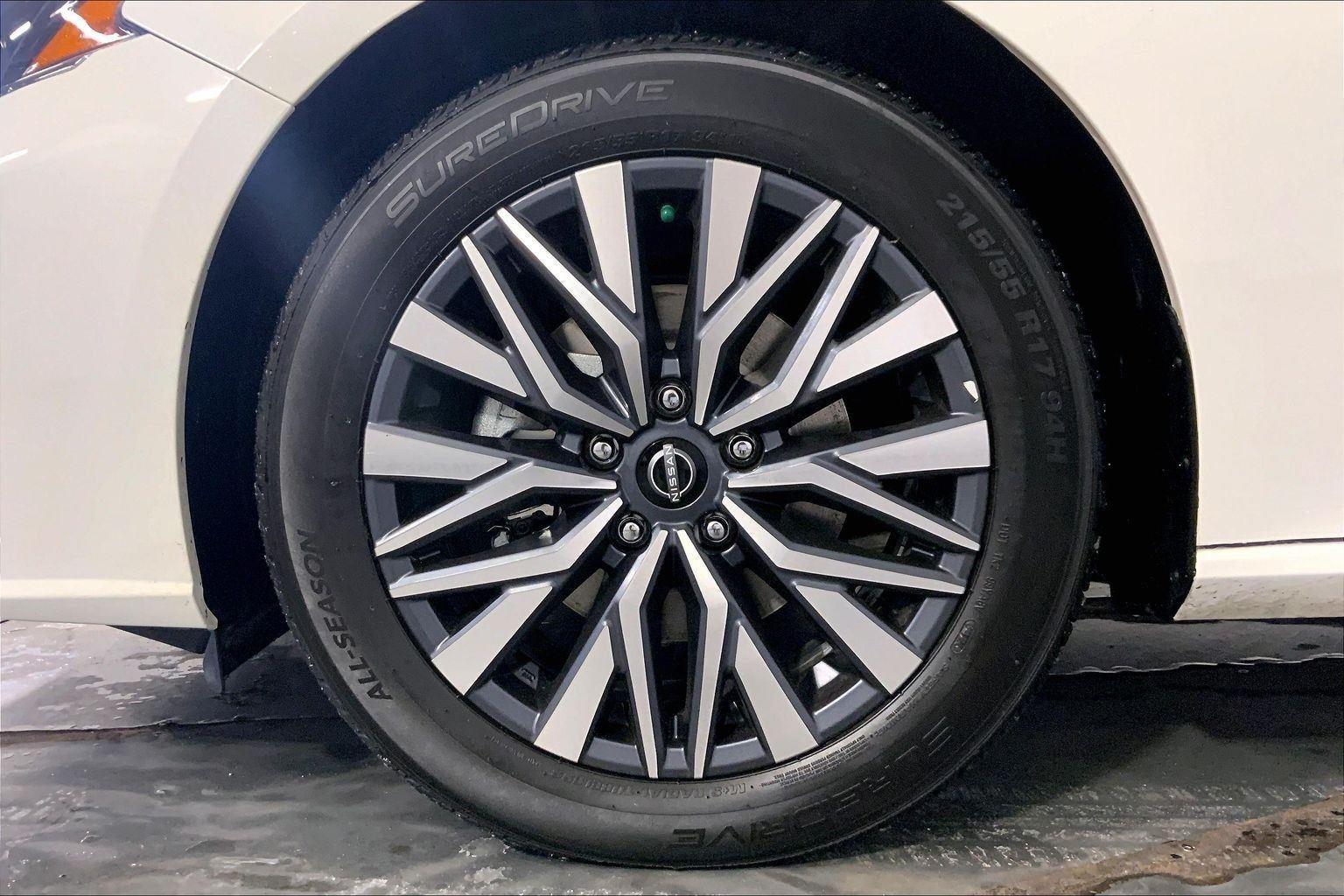 2025 Nissan Altima SV