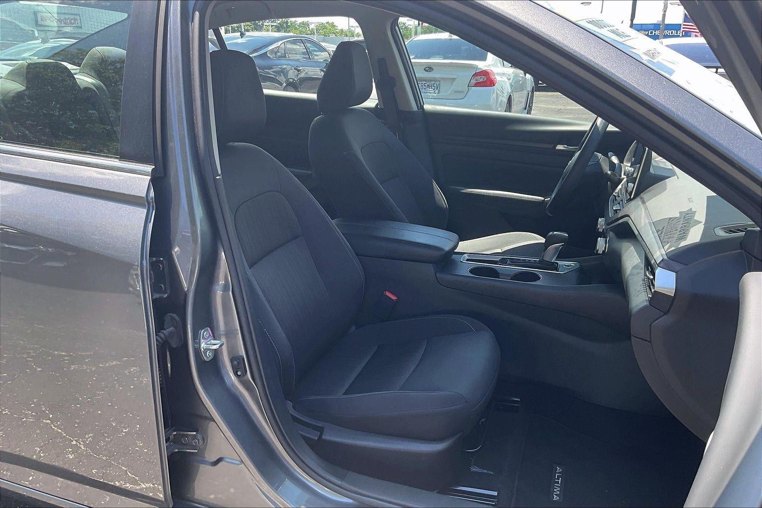 2025 Nissan Altima SV
