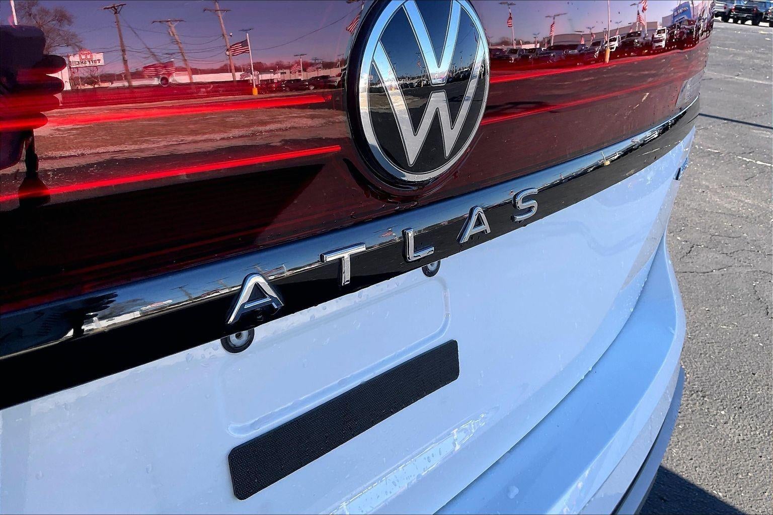 2025 Volkswagen Atlas 2.0T Peak Edition