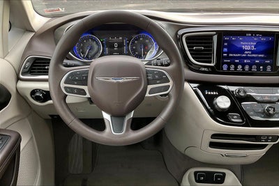 2017 Chrysler Pacifica Touring