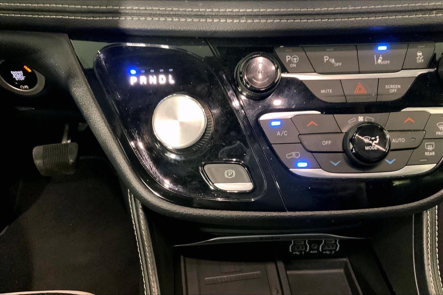 2022 Chrysler Pacifica Hybrid Limited