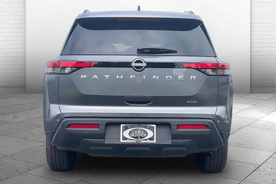 2025 Nissan Pathfinder SV