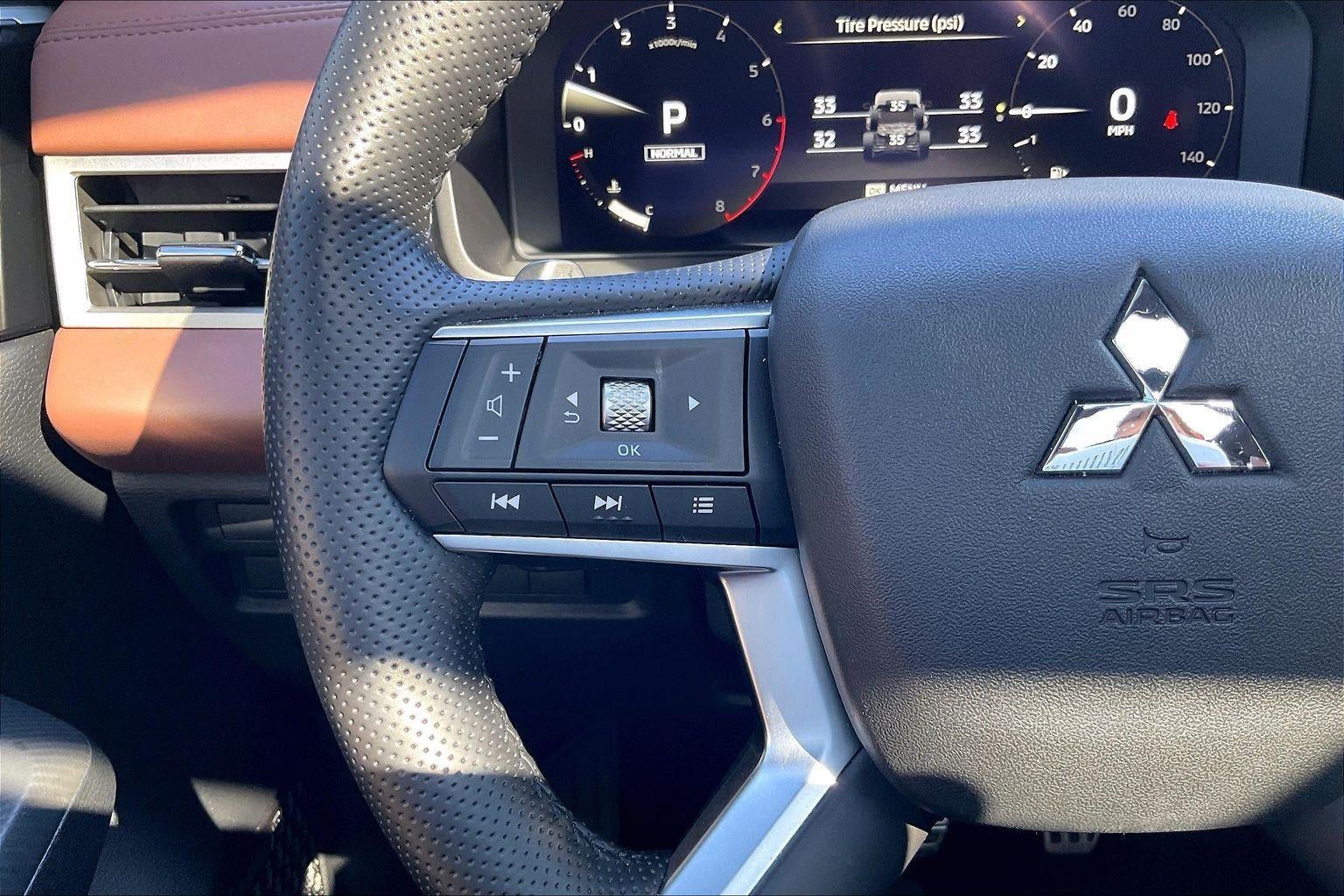 2025 Mitsubishi Outlander SEL