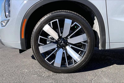 2025 Mitsubishi Outlander SEL