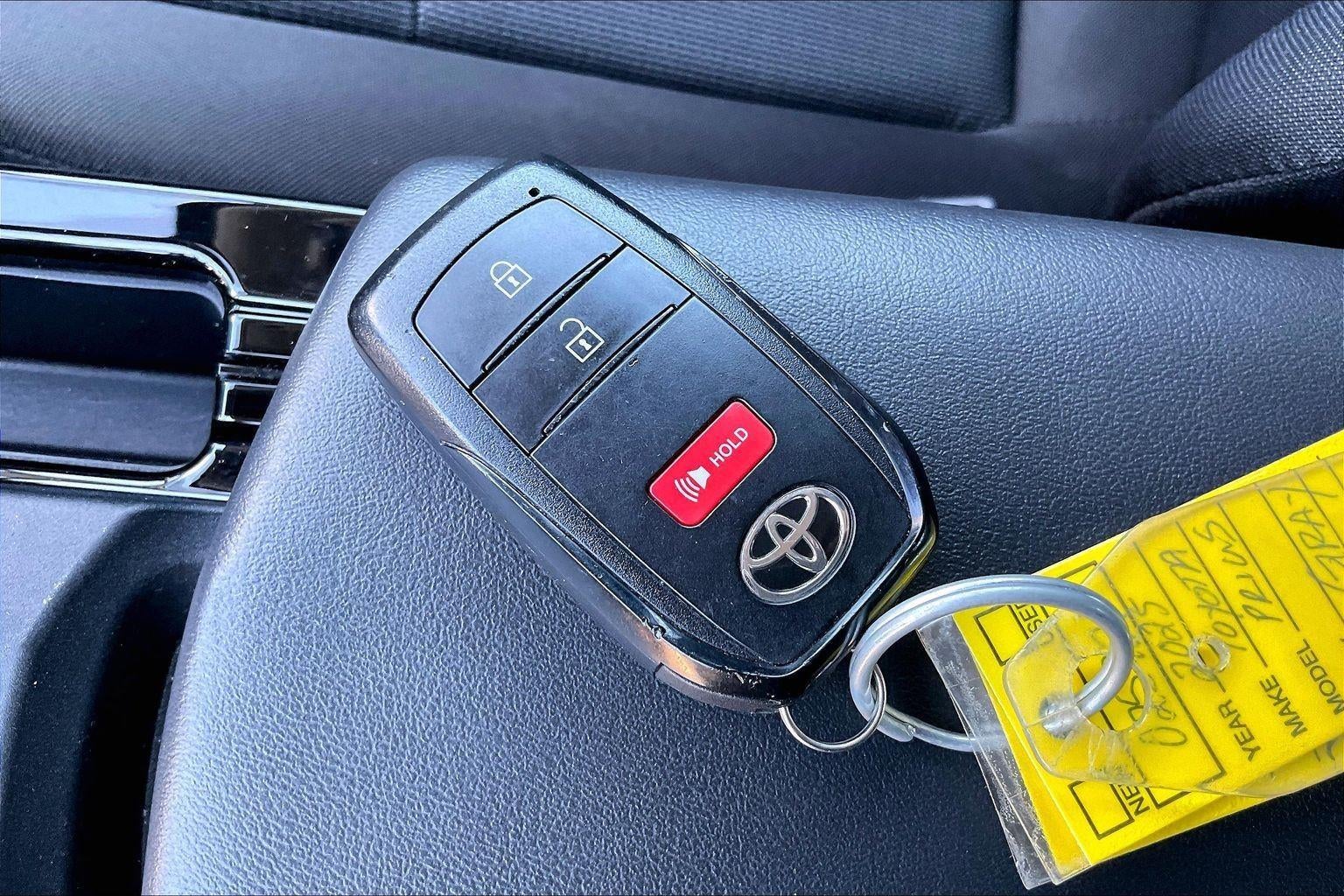 2025 Toyota Prius LE