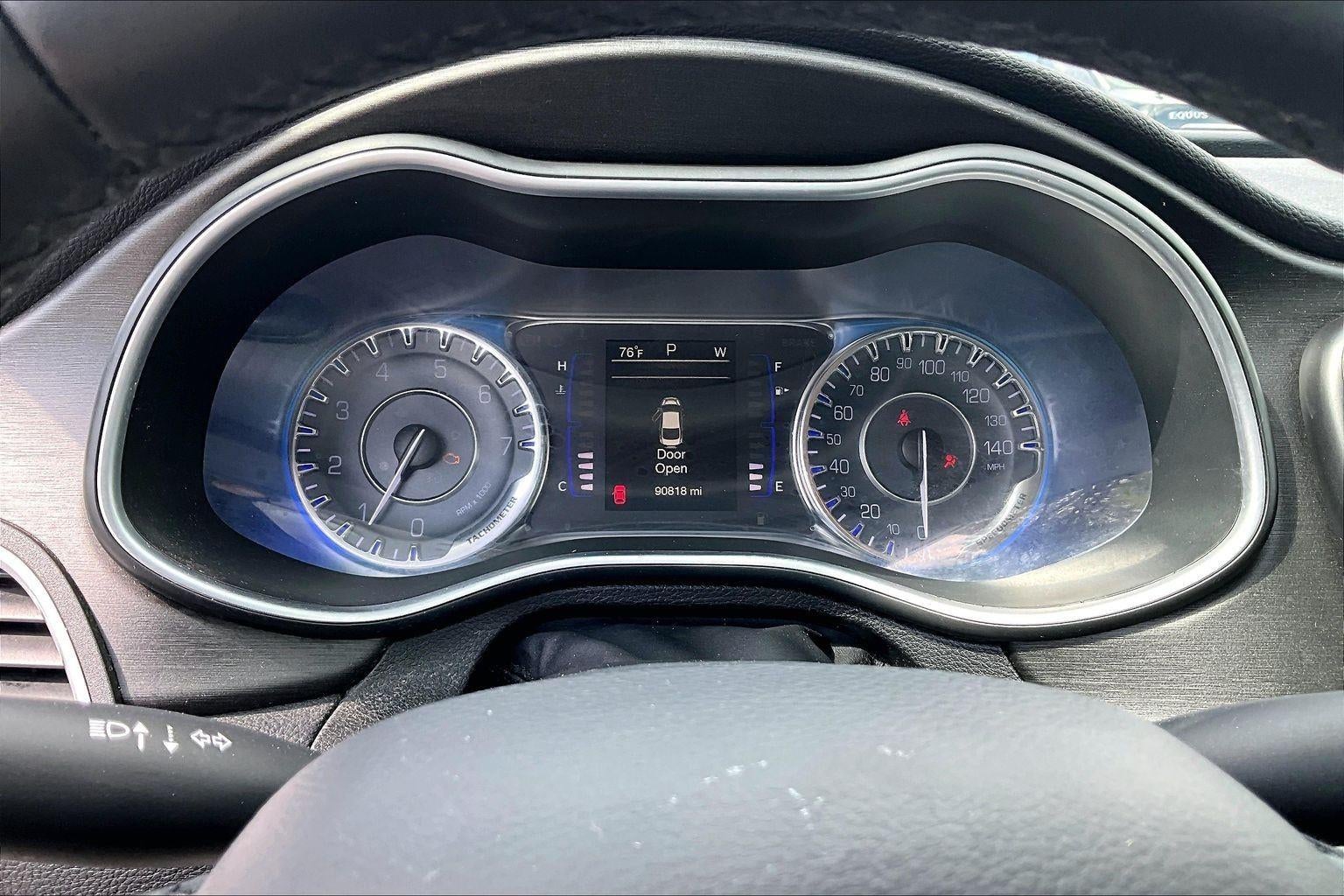 2016 Chrysler 200 Limited