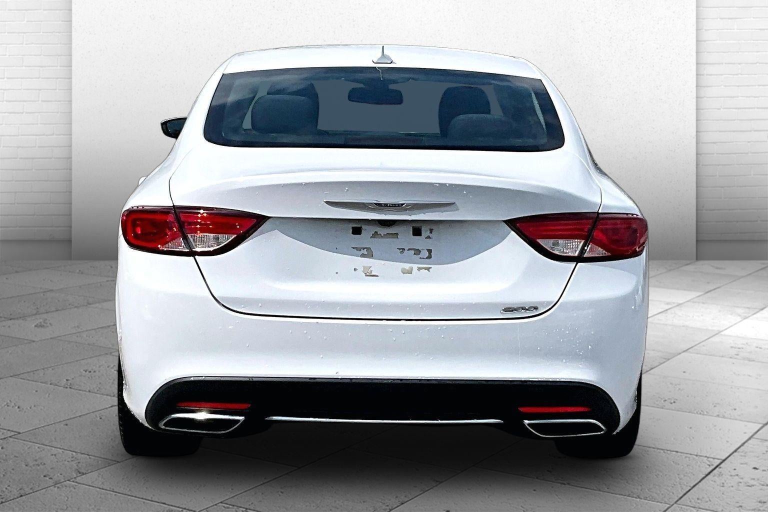 2016 Chrysler 200 Limited