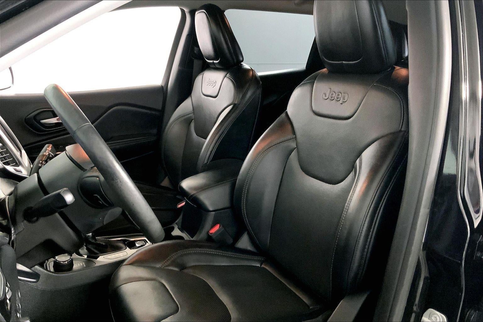 2023 Jeep Cherokee Altitude Lux