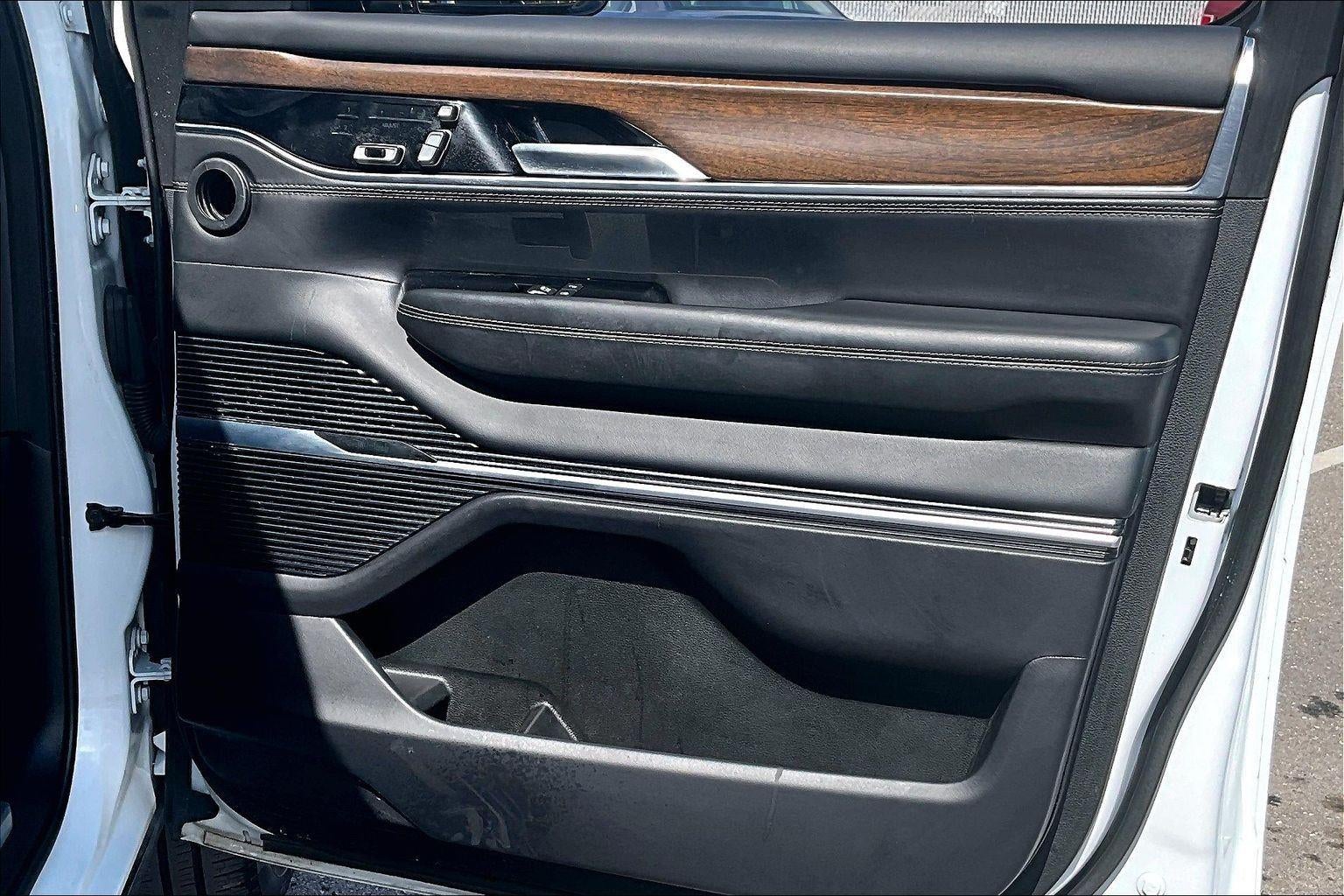 2023 Jeep Grand Wagoneer L Series II