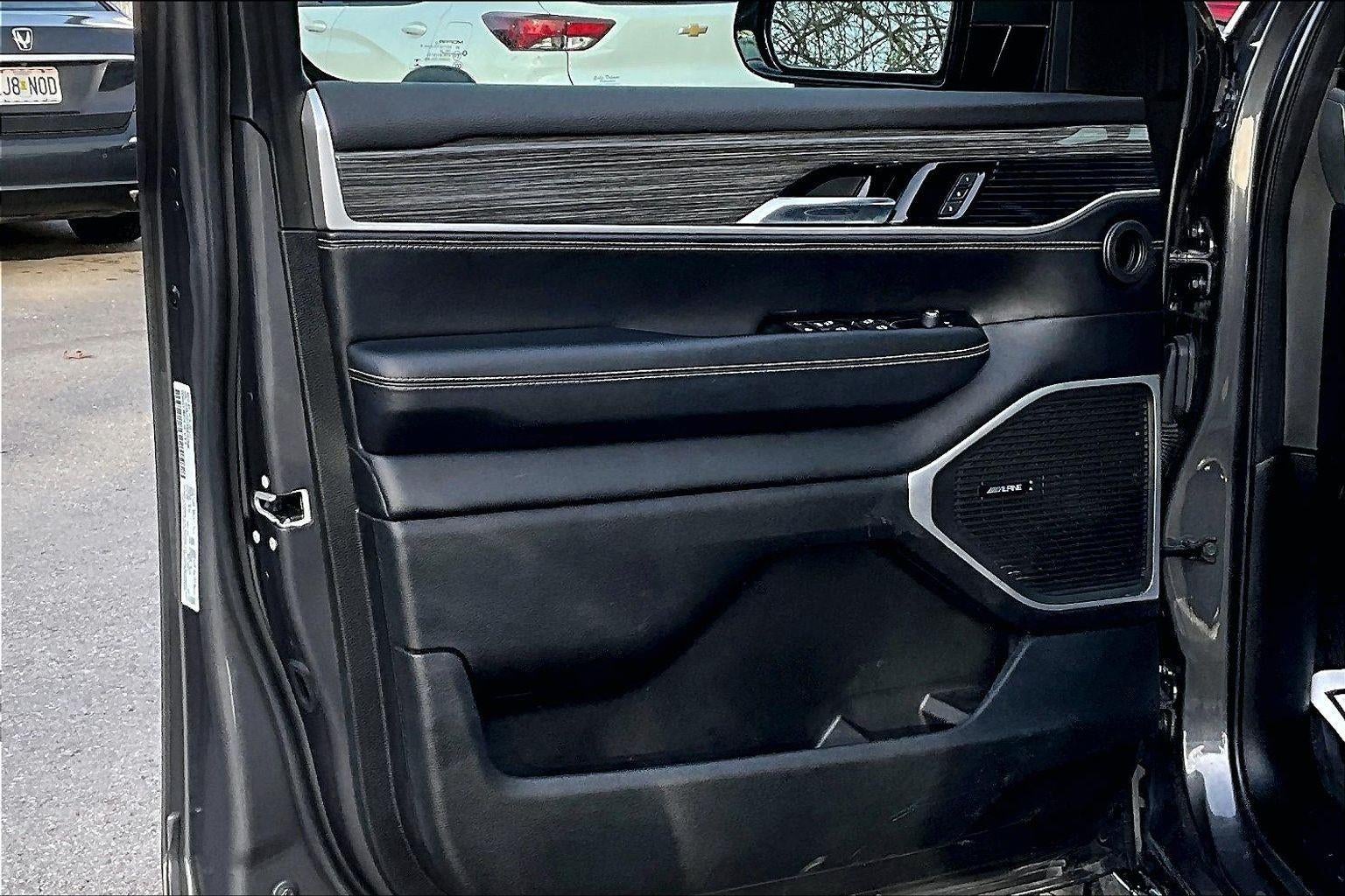 2022 Jeep Wagoneer Series III