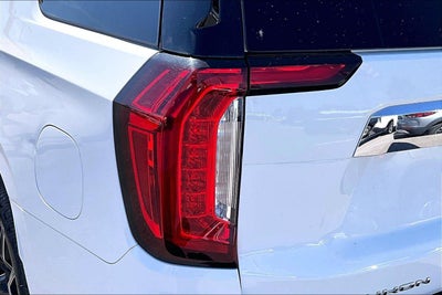 2023 GMC Yukon SLE