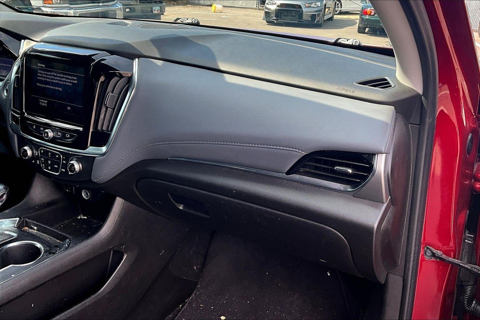 2021 Chevrolet Traverse LT Leather