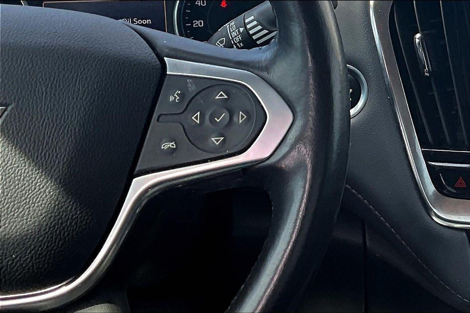 2021 Chevrolet Traverse LT Leather