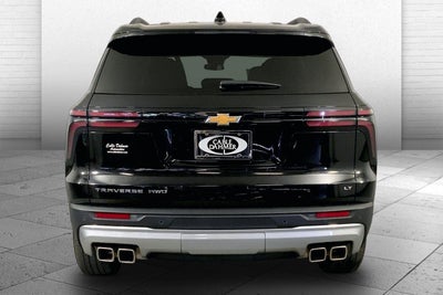 2024 Chevrolet Traverse LT
