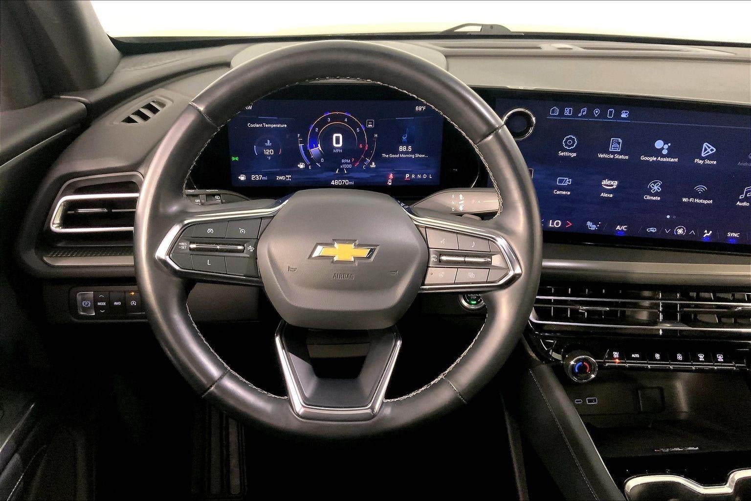 2024 Chevrolet Traverse LT