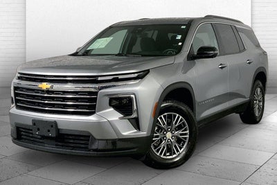2024 Chevrolet Traverse LT