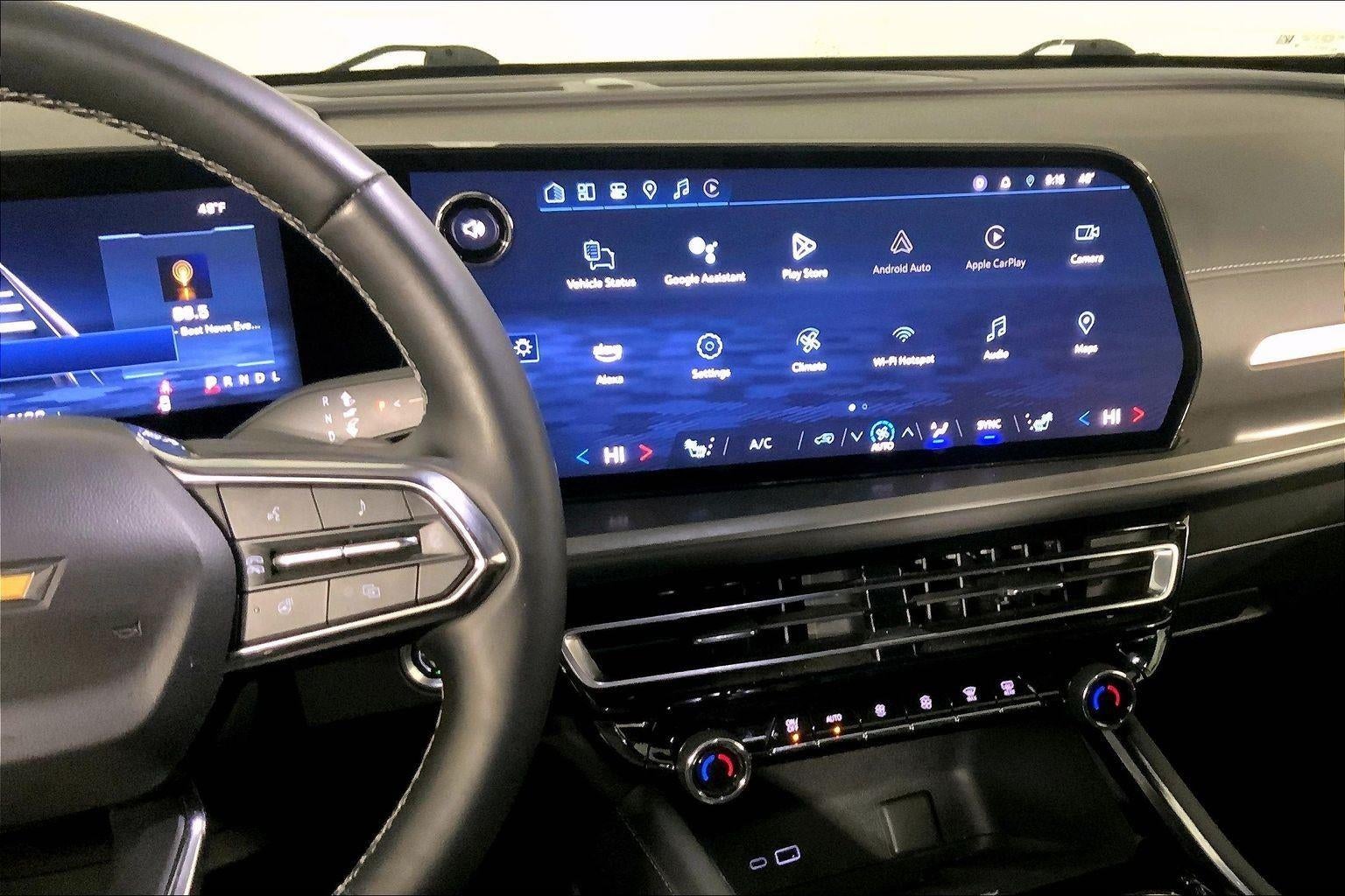 2024 Chevrolet Traverse LT