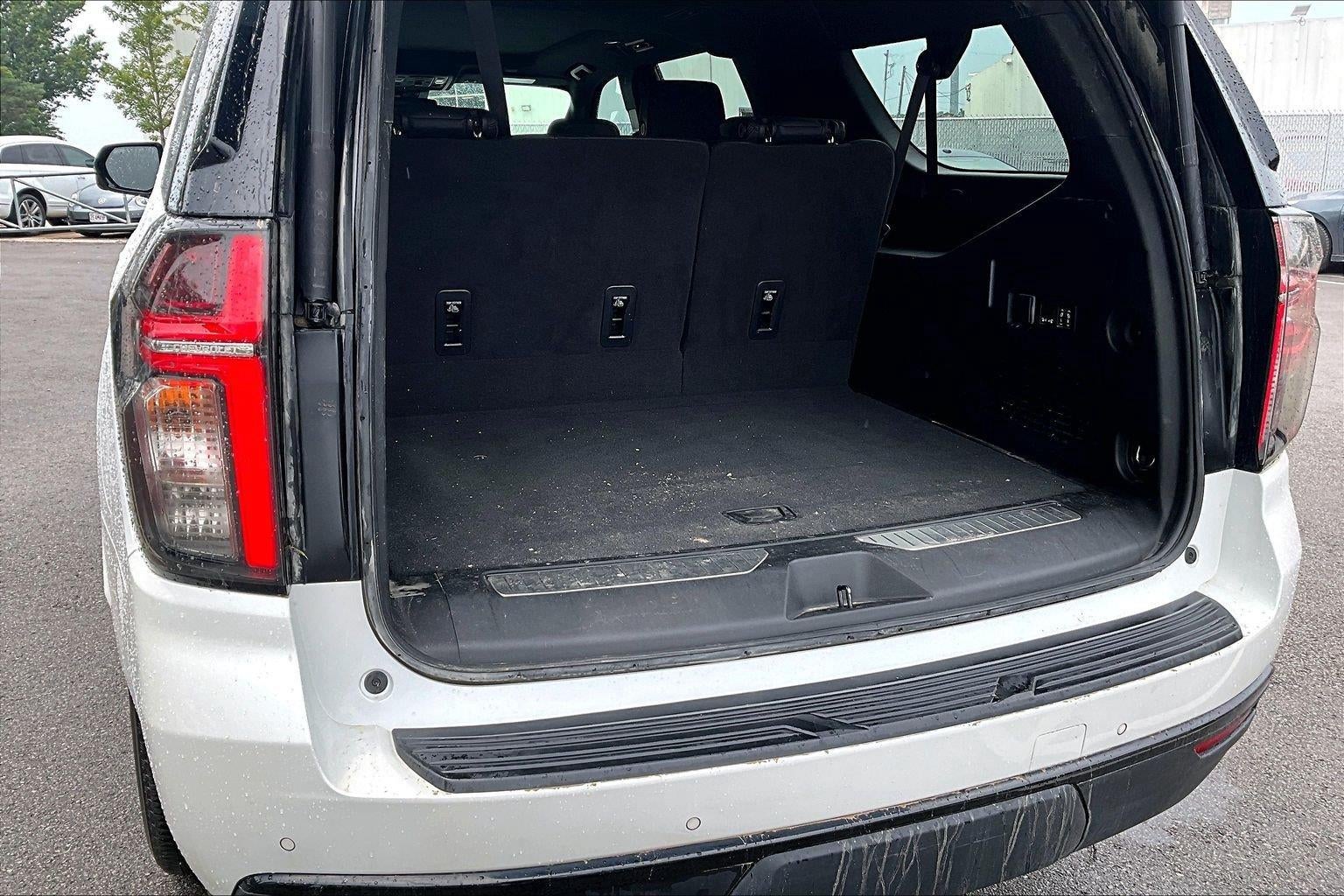 2023 Chevrolet Suburban RST
