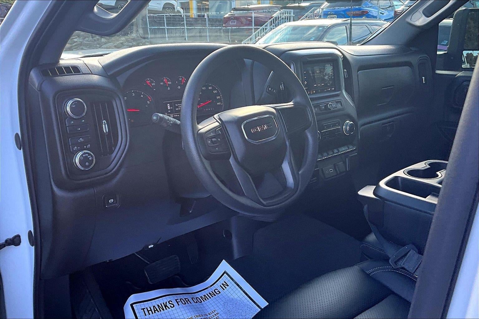 2024 GMC Sierra 2500 HD Pro