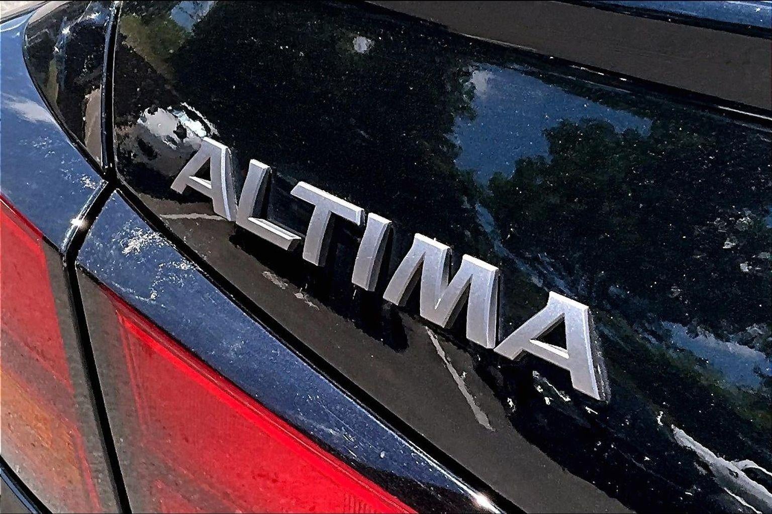 2025 Nissan Altima SV