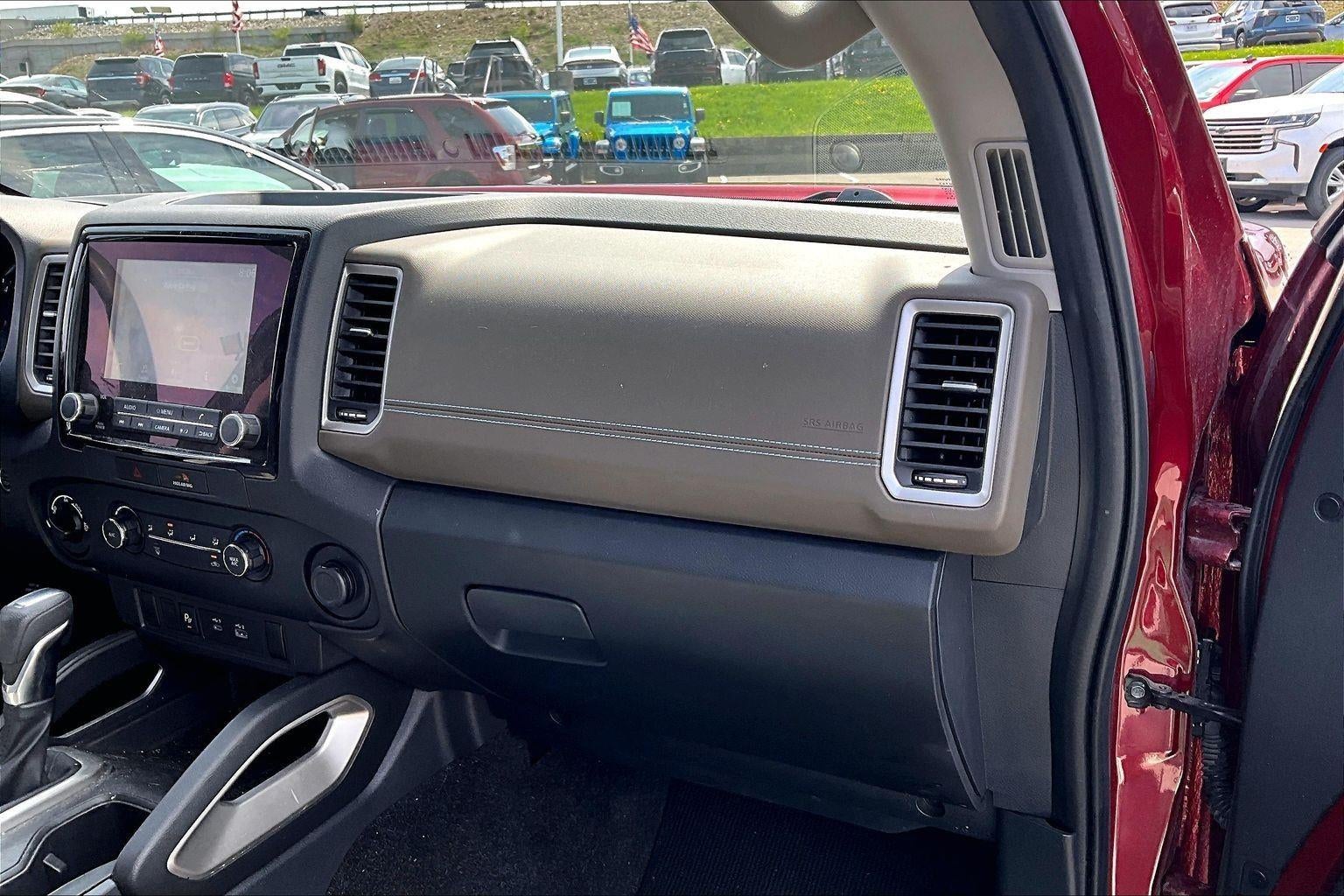 2023 Nissan Frontier SV