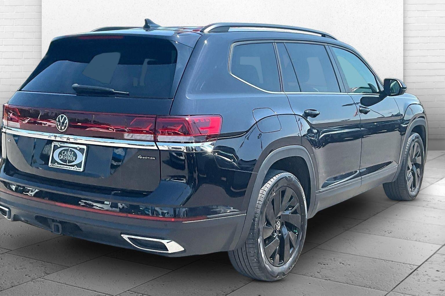 2024 Volkswagen Atlas 2.0T SE w/Technology