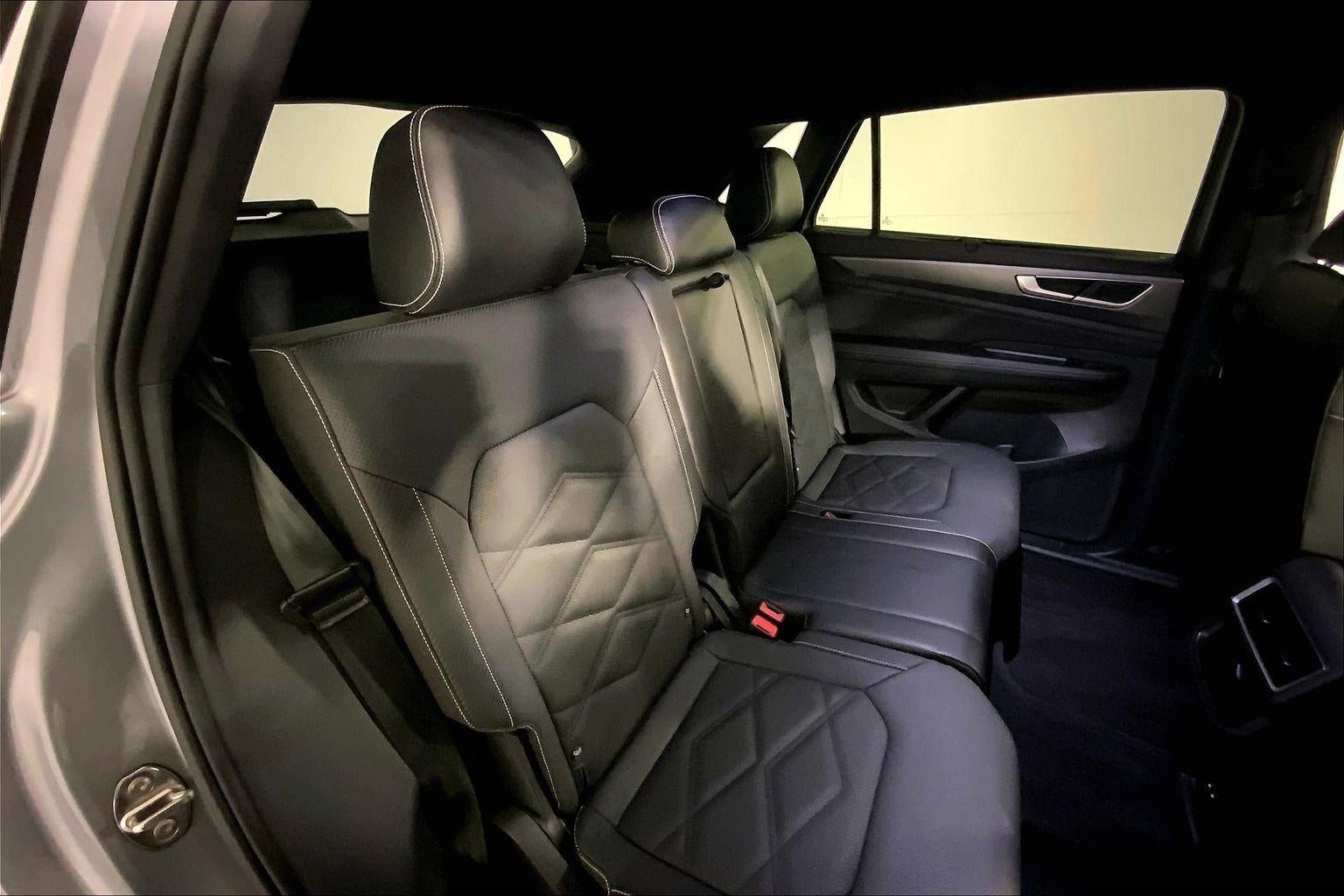 2025 Volkswagen Atlas Cross Sport 2.0T SE w/Technology