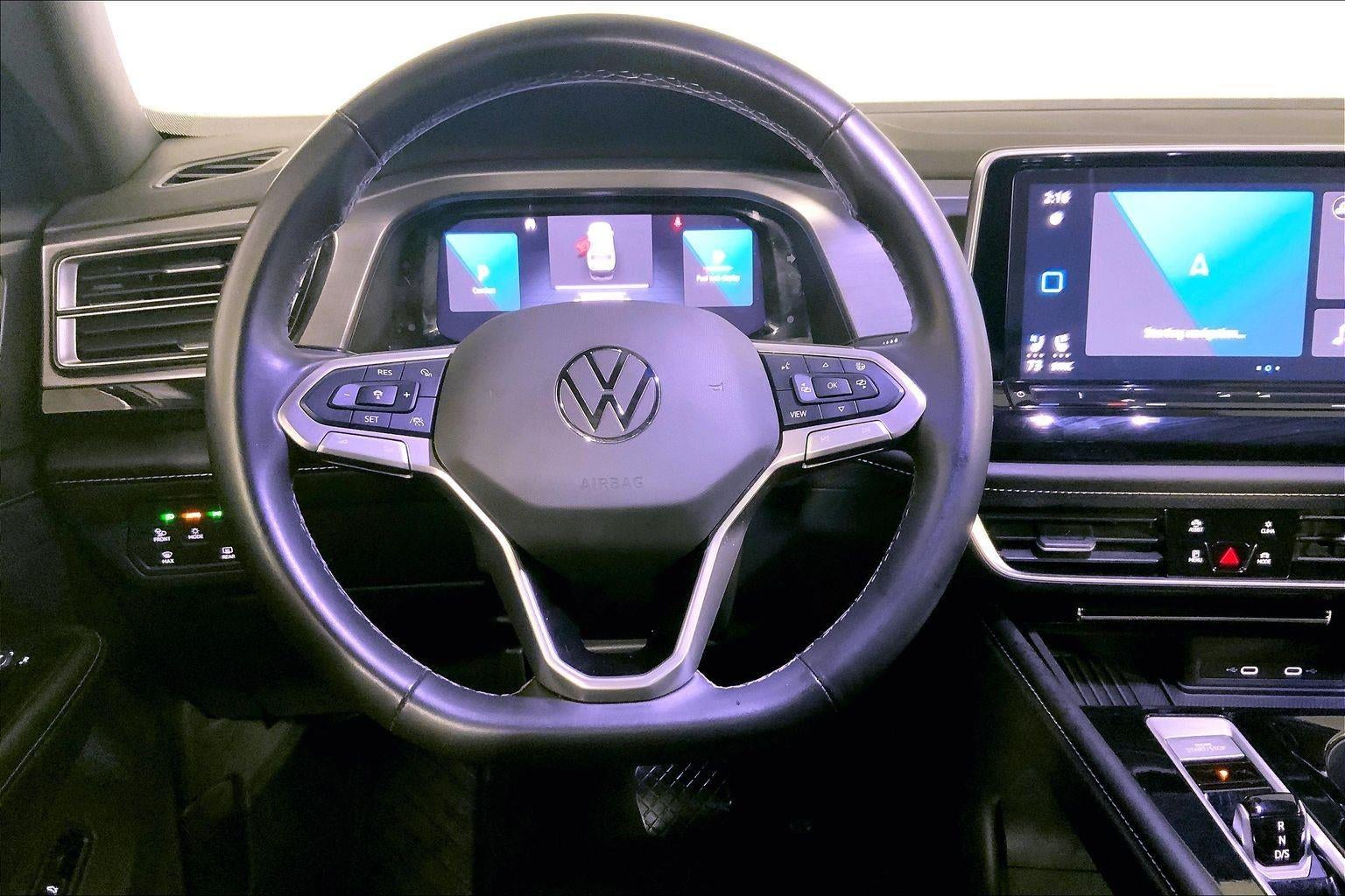 2025 Volkswagen Atlas Cross Sport 2.0T SE w/Technology