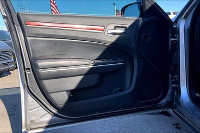 2014 Chrysler 300 4DR SDN LTD RWD