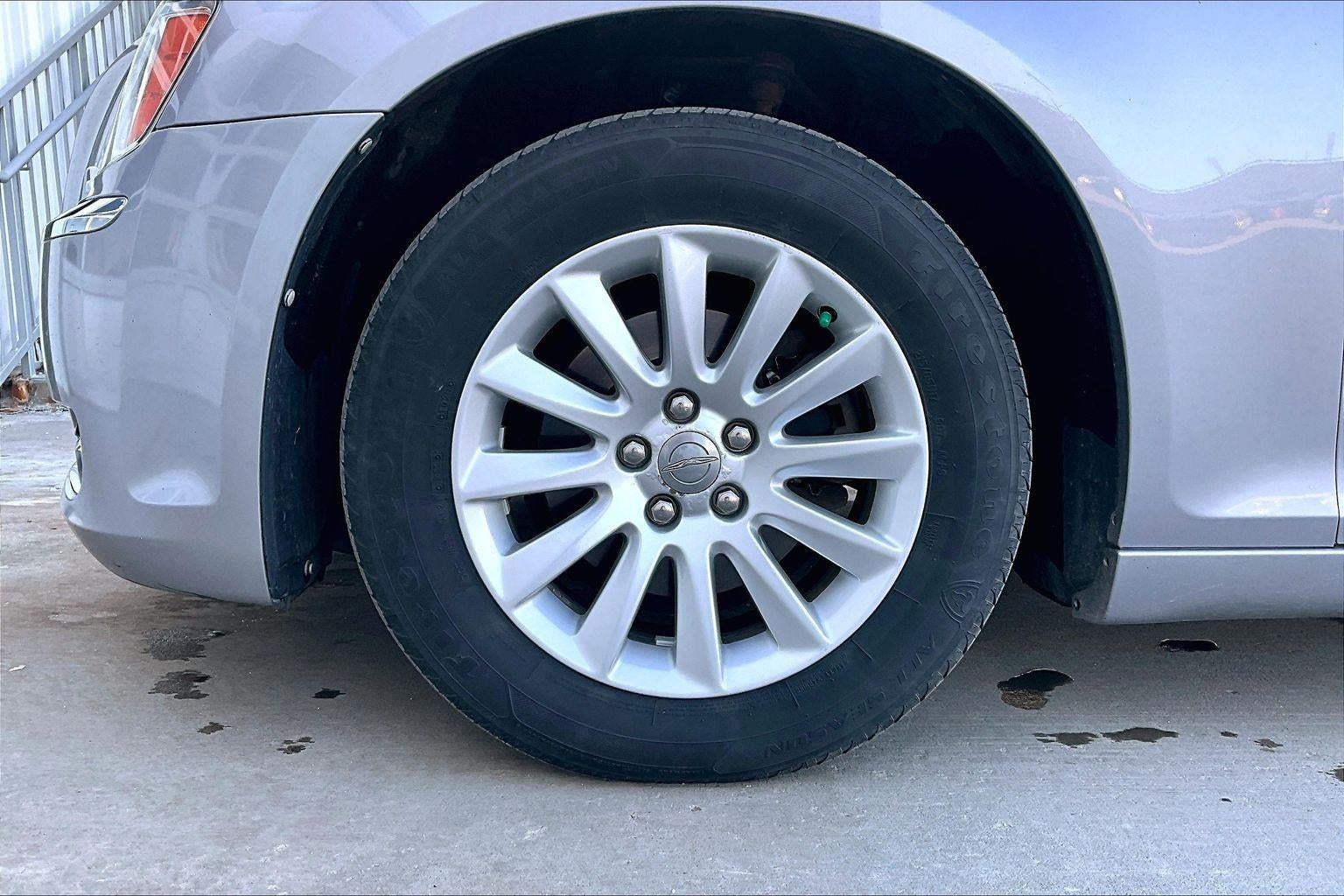 2014 Chrysler 300 4DR SDN LTD RWD