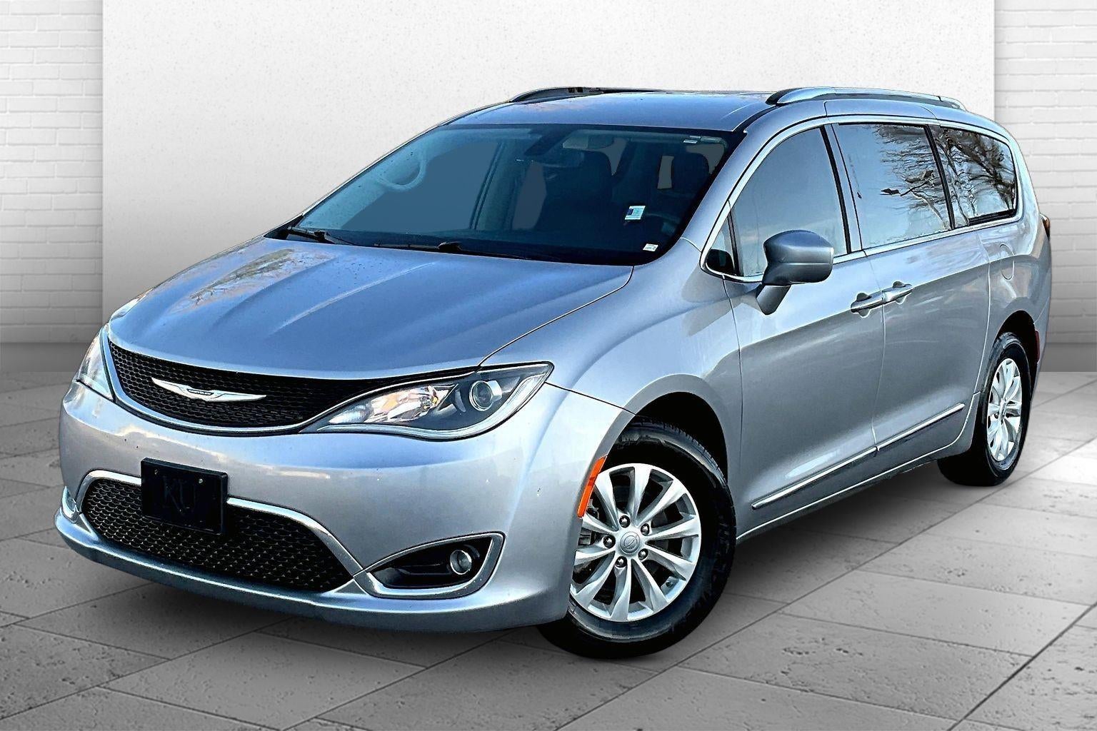 2019 Chrysler Pacifica Touring L