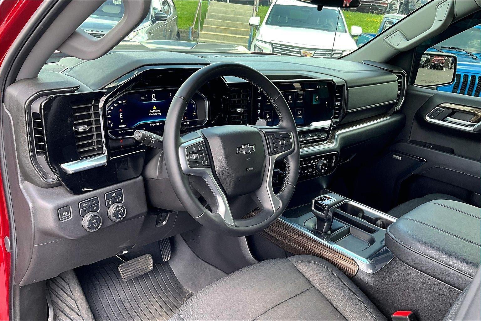 2025 Chevrolet Silverado 1500 LT Trail Boss