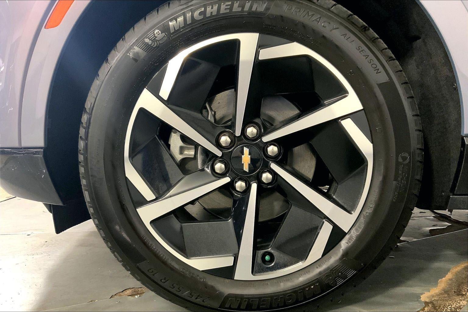 2025 Chevrolet Equinox EV LT