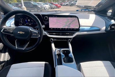 2025 Chevrolet Equinox EV LT