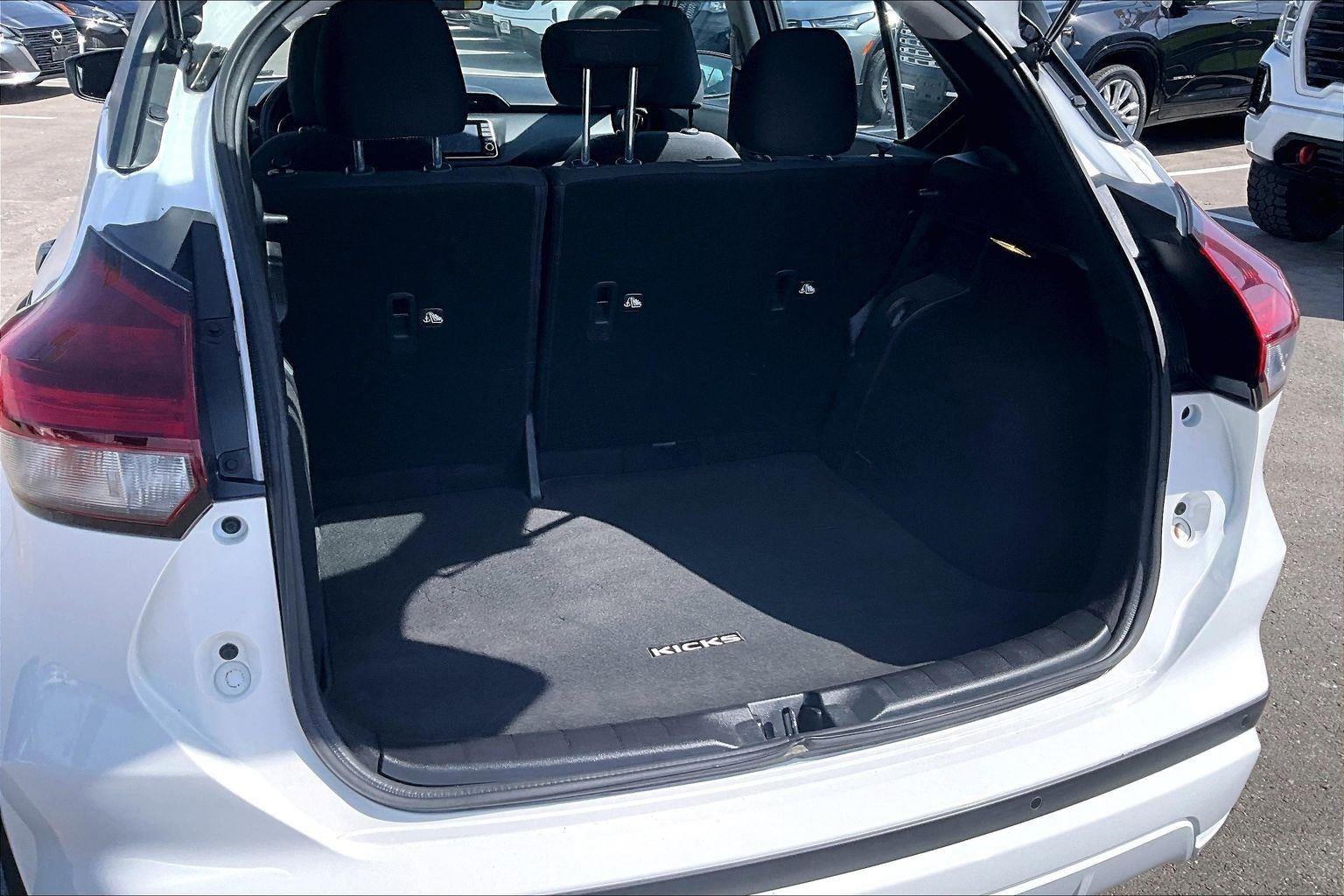 2022 Nissan Kicks S