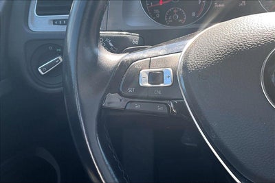 2016 Volkswagen Golf TSI S