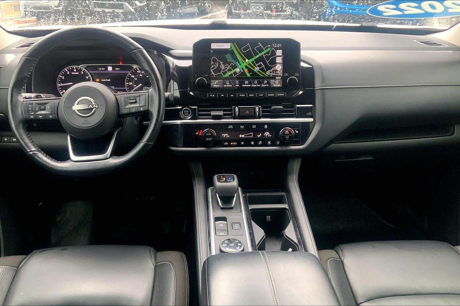 2022 Nissan Pathfinder SL