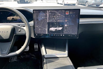 2023 Tesla Model S Plaid