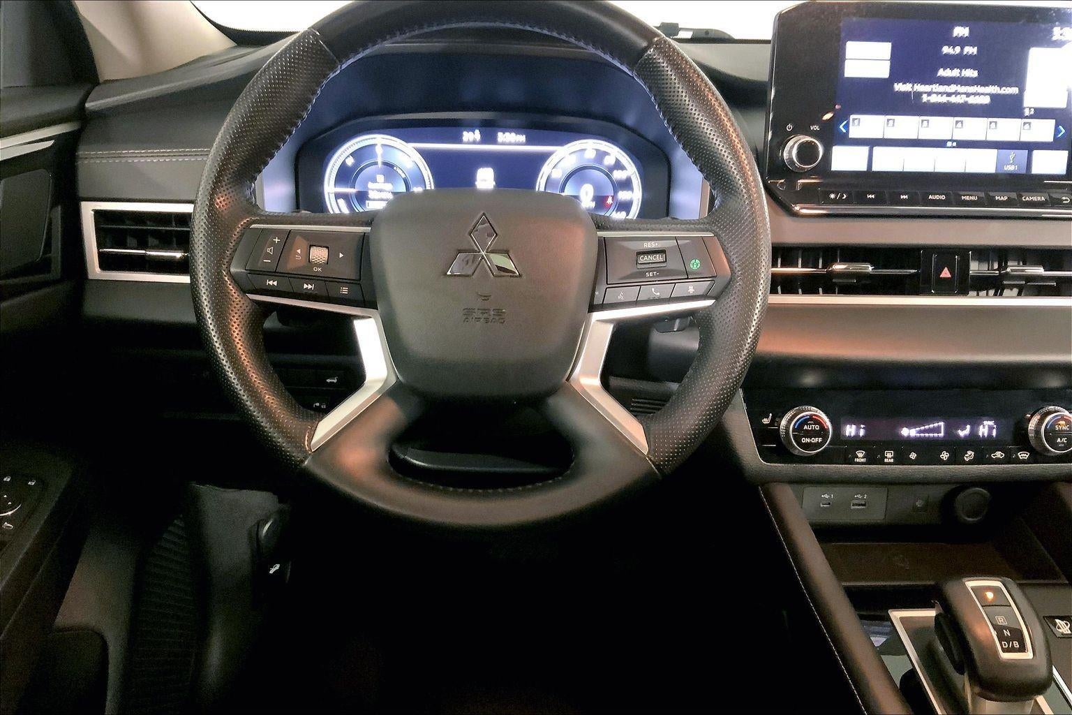 2024 Mitsubishi Outlander Plug-In Hybrid SE