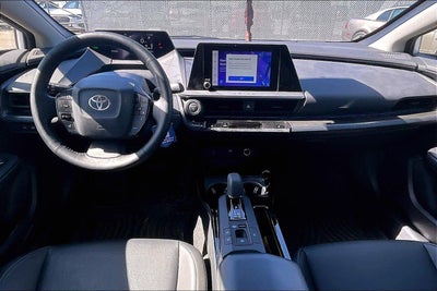 2025 Toyota Prius LE