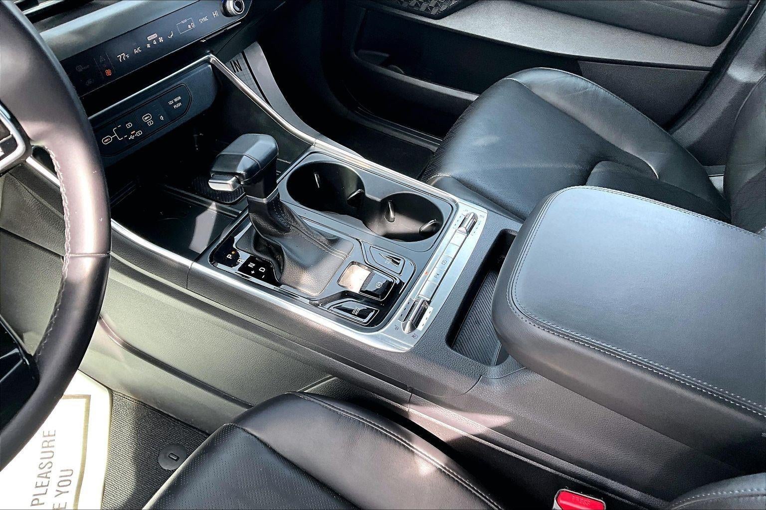 2025 Kia Carnival SX