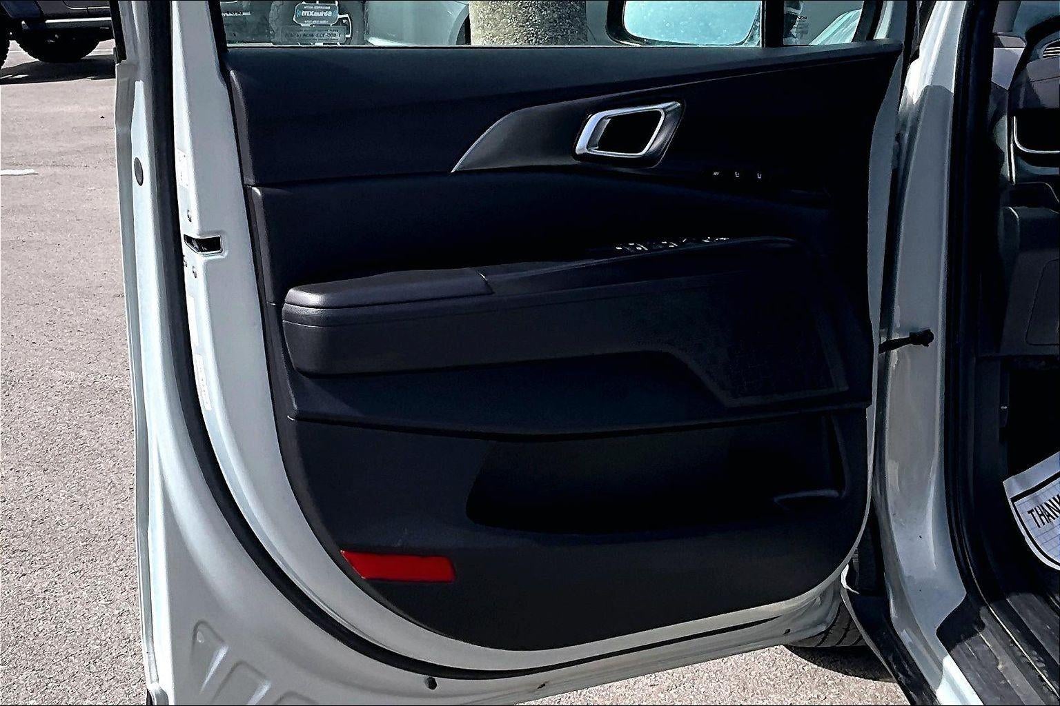 2025 Kia Carnival SX