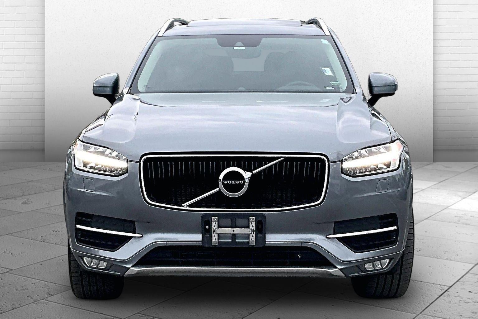 2016 Volvo XC90 T6 Momentum