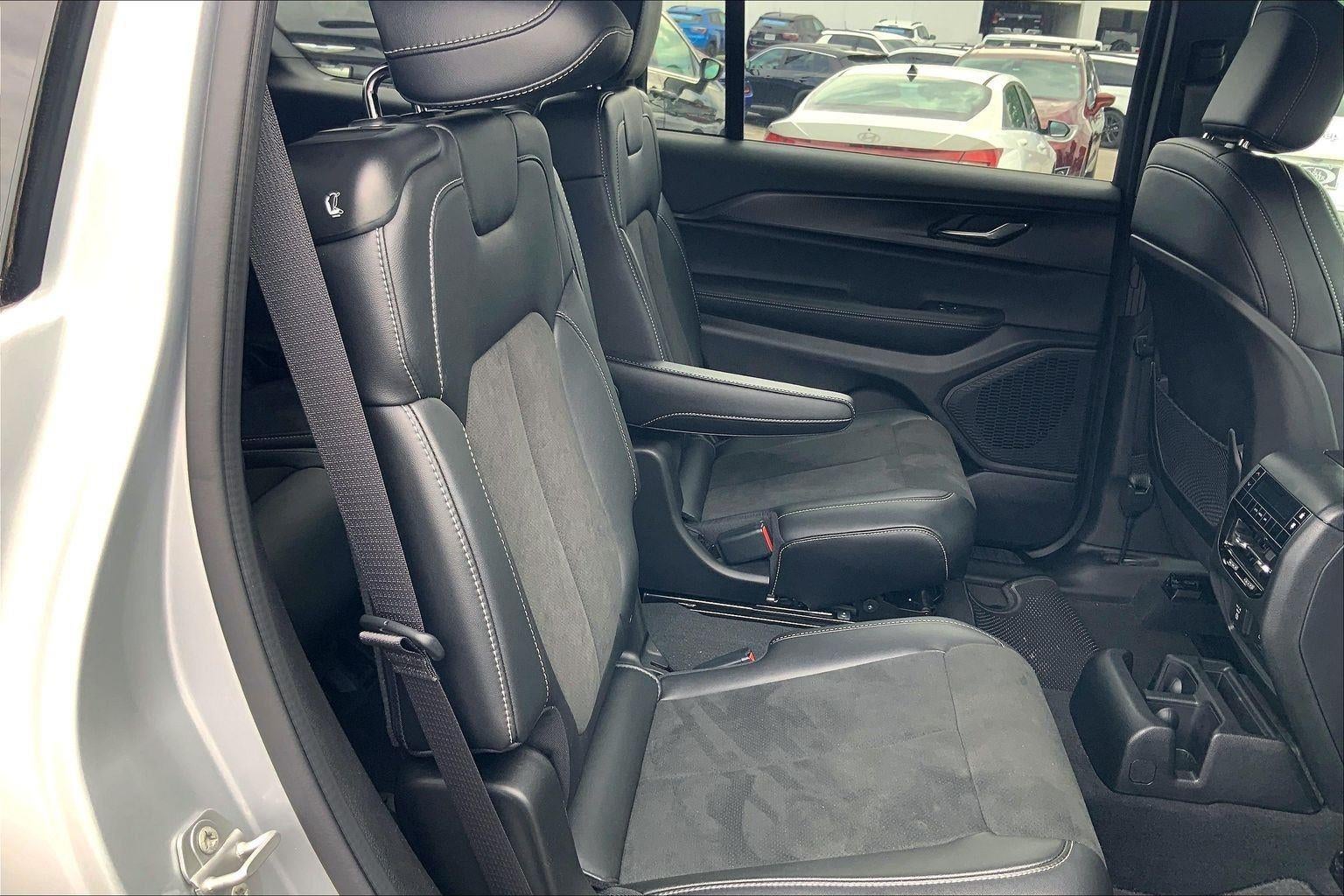 2025 Jeep Grand Cherokee L Altitude X 4x4